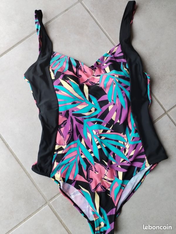 Maillot de bain, taille 42 (image 1)
