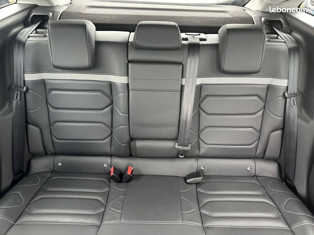 CITROEN C4 PureTech 155 S&S EAT8 Shine Pack (image 11)
