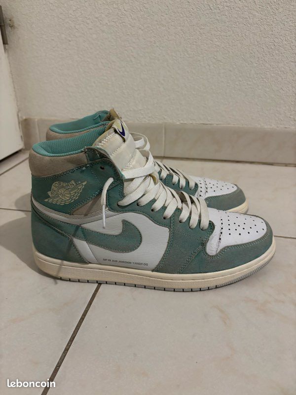 Air Jordan 1 Retro High OG “Turbo Green” (image 1)