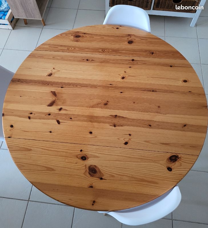 Table ronde en chêne + 4 chaises (image 2)