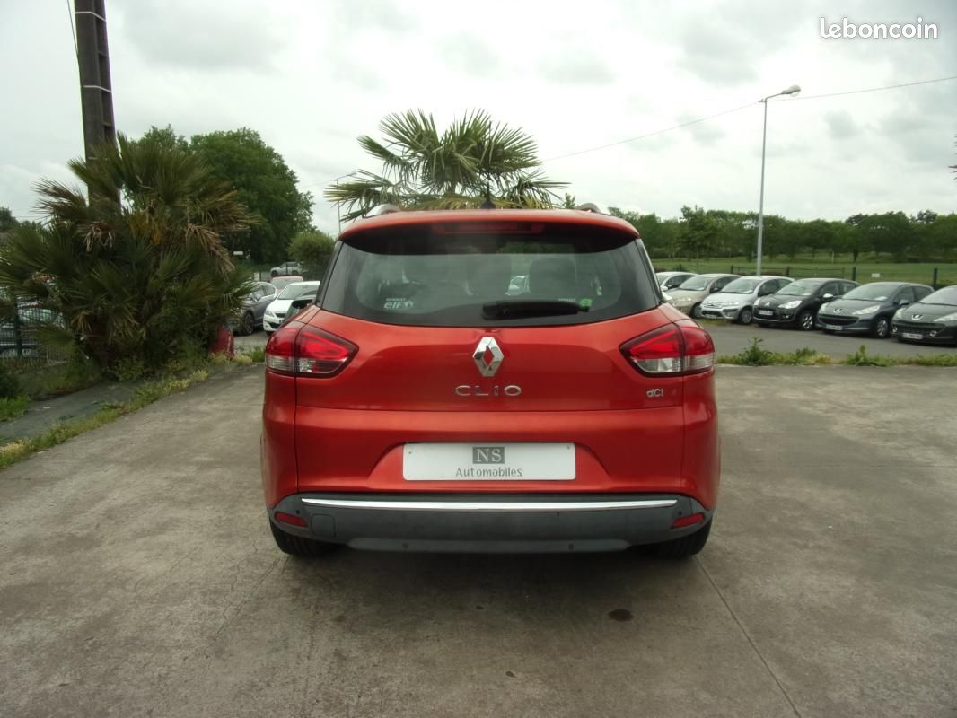 Renault Clio IV ESTATE dCi 90 Energy eco2 Dynamique 90g (image 7)