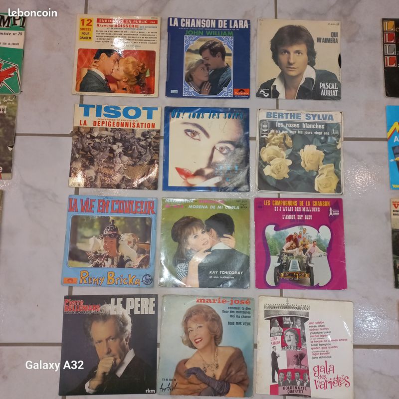 Lot de 63 disques vinyles 45 tours (image 2)