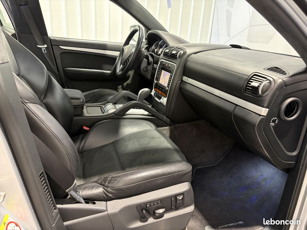 PORSCHE CAYENNE 4.8 V8 GTS Tiptronic S BVA (image 13)