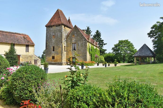 Maison 18 pièces 512 m²