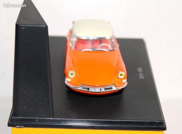 Modèle Réduit Citroën ID19 1958 Orange 1/43 Universal Hobbies - Occasion TBE