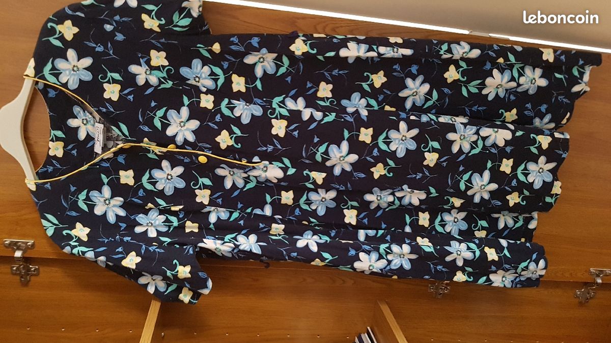 Robes 42/44/46 (image 3)