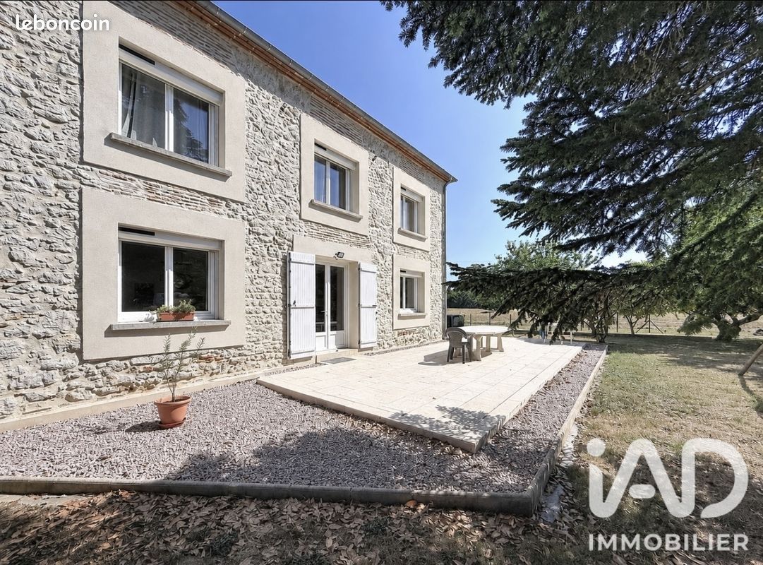 Maison 6 pièces 180 m² · à Saint-Nicolas-de-la-Balerme · 180 m² · 320 000 €