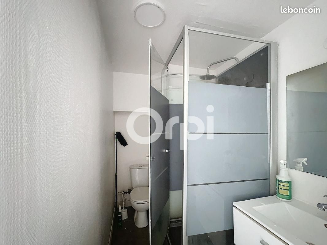 Studio 1 pièce 12 m² (image 3)