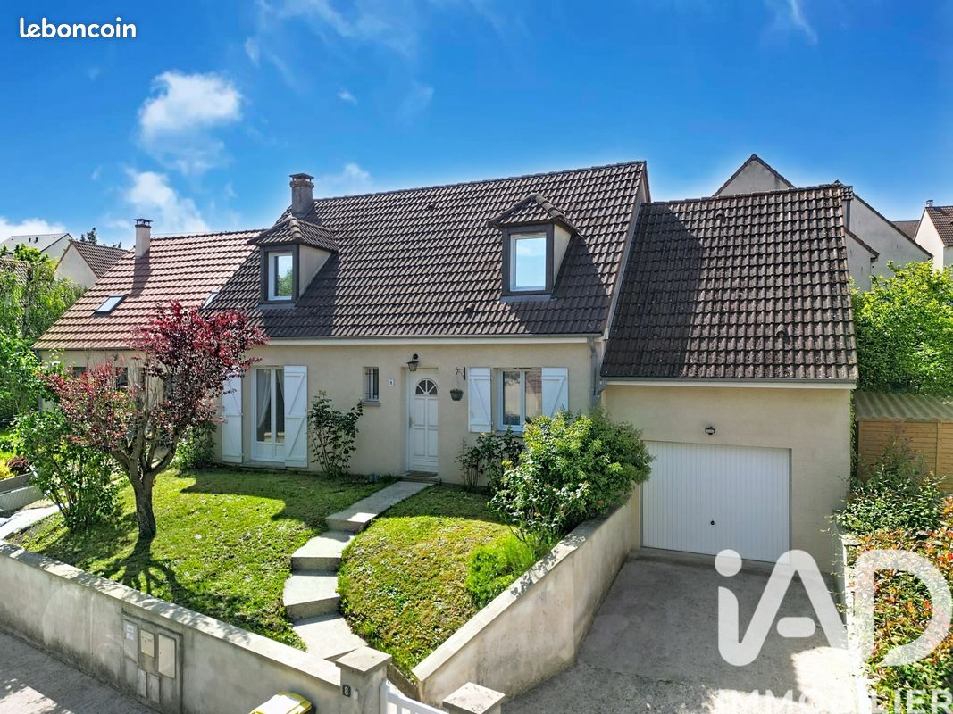 Maison 6 pièces 115 m² · à Breuillet · 115 m² · 330 000 €