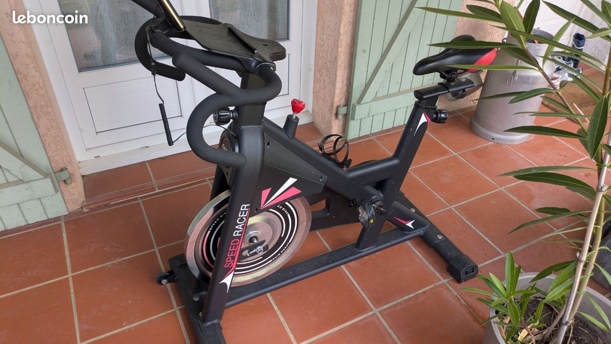 Vélo biking care speed racer Vélos