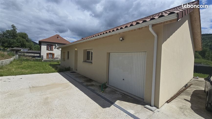 Maison 4 pièces 92 m² · à Massieu · 92 m² · 318 610 €
