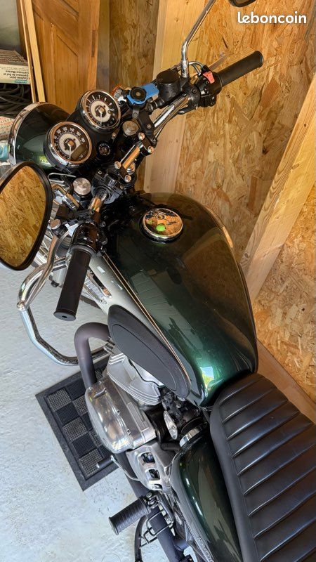 W800 (image 3)