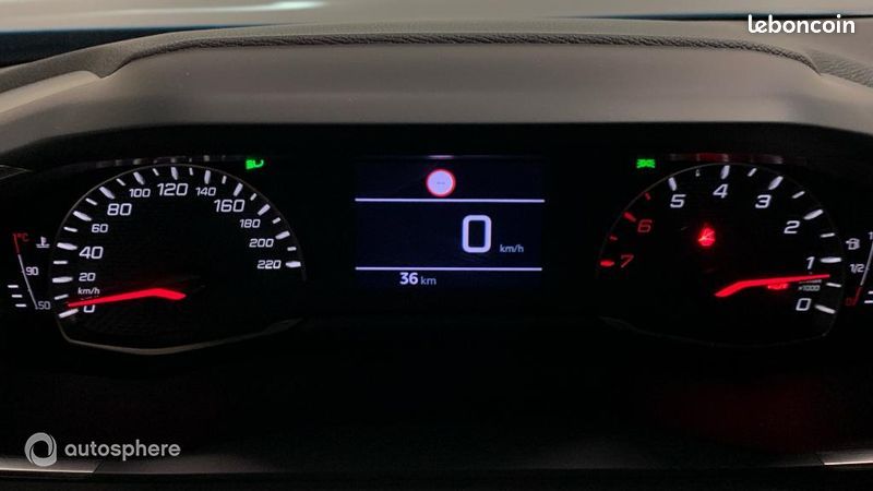 Peugeot 2008 1.2 100ch S&S Style (image 9)