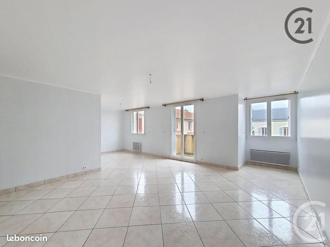 Appartement a louer montereau-fault-yonne - 4 pièce(s) - 102 m2 - Surfyn