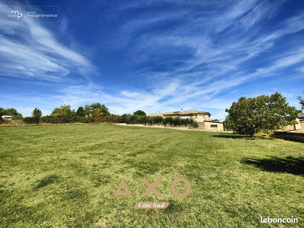 Terrain à bâtir de 500 m² à ALLEMAGNE-EN-PROVENCE (04) · 89 000 €