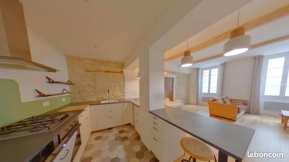 Appartement 3 pièces 70 m² · à Forcalquier · 70 m² · 770 €/mois