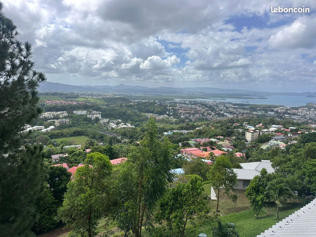 Appartement 2 pièces 46 m² · à Fort-de-France · 46 m² · 140 000 €