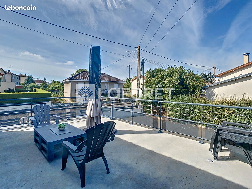 Pavillon 6 pièces 87 m² - Thouars 79100 (image principale 9)