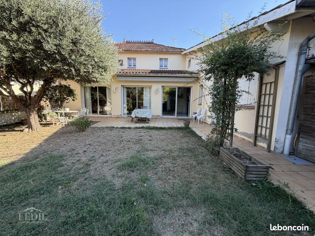 Maison 4 pièces 195 m² · à Condom · 195 m² · 265 000 €