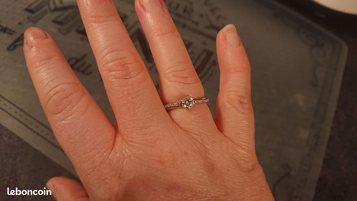 Bague argent et oxyde de zirconium (image 3)