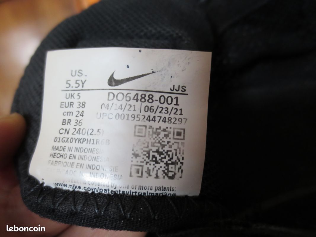 Taille Rare adulte ou Enfant : 38 Nike React Live Low Noir/Rouge GS Baskets Basses (image 14)