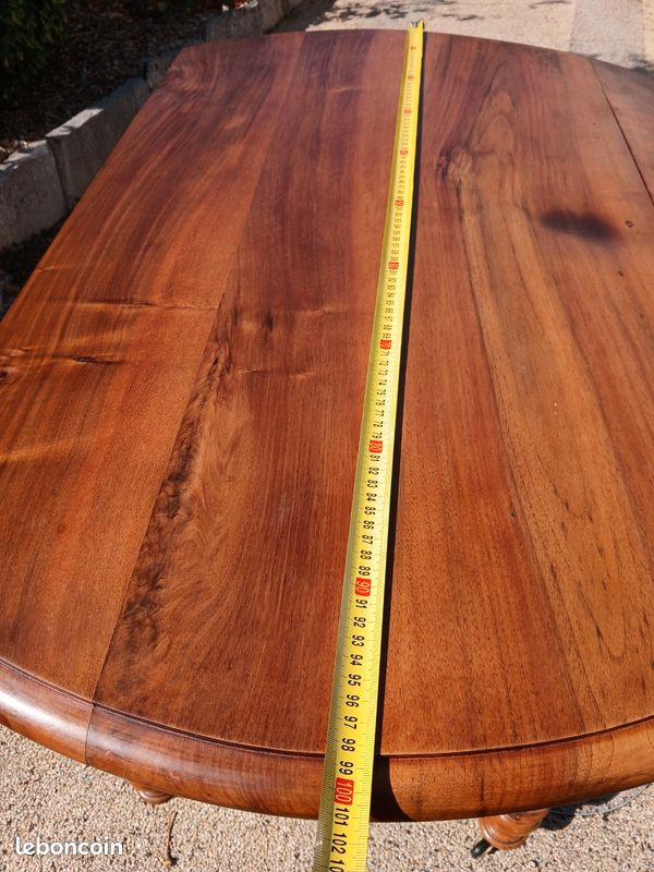 Table en bois (image 5)