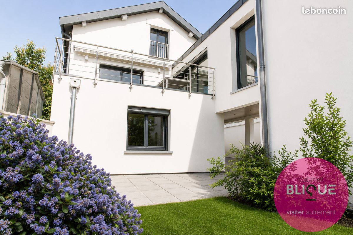 Maison 7 pièces 213 m² · à Agincourt · 213 m² · 499 000 €