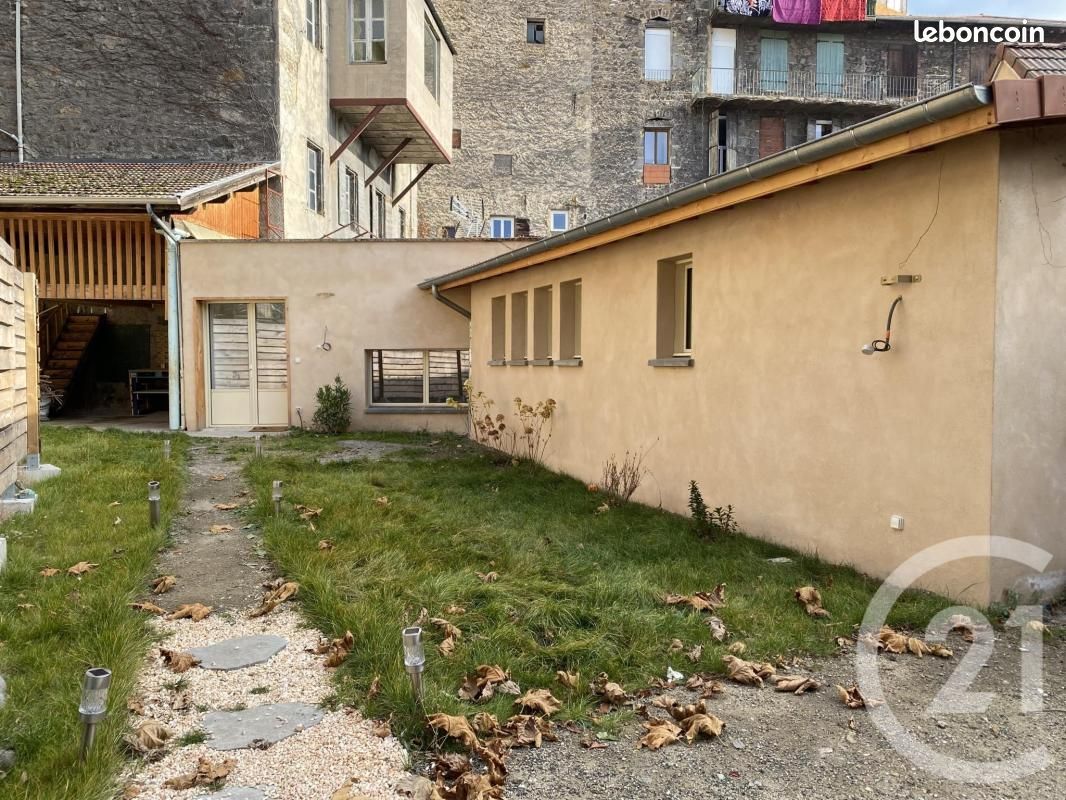 Appartement 4 pièces 108 m² · à Annonay · 108 m² · 785 €