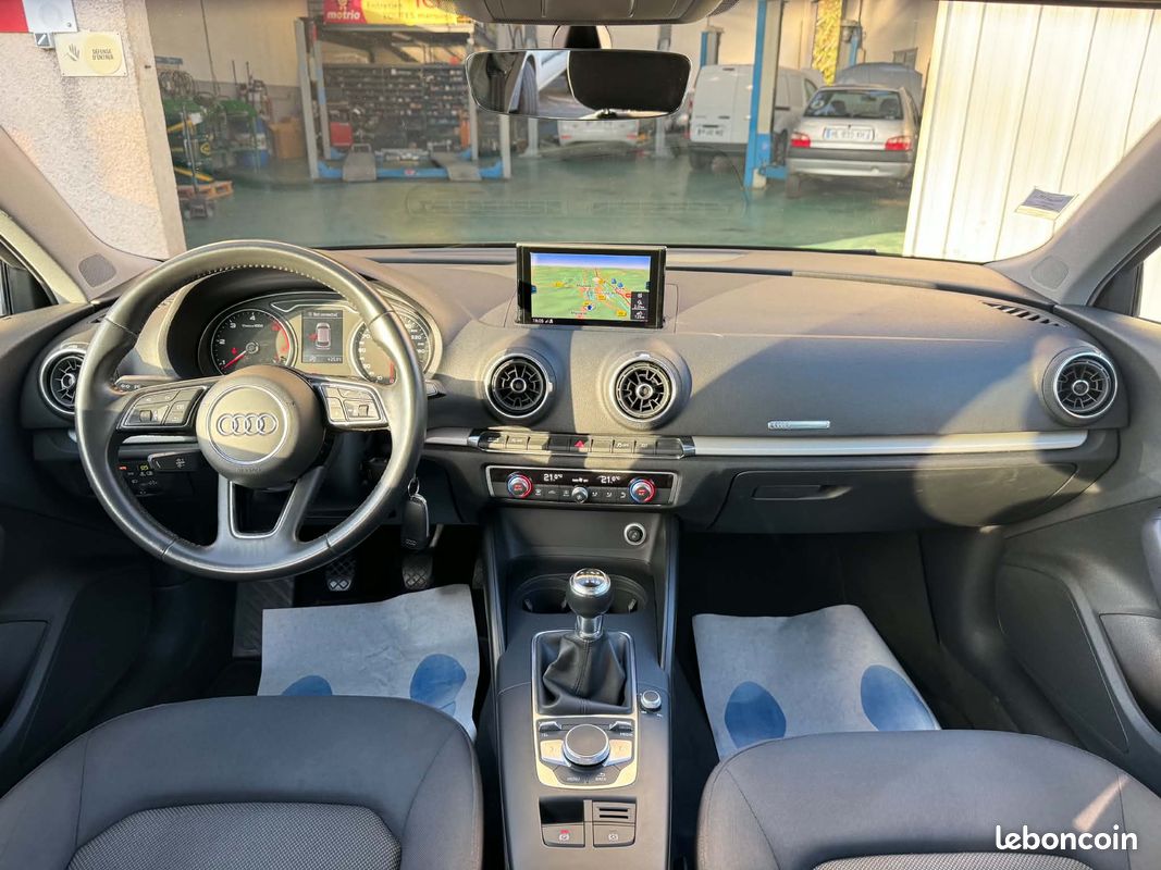 Audi A3 Sportback 1.6 TDI 116 Business Line (image 4)