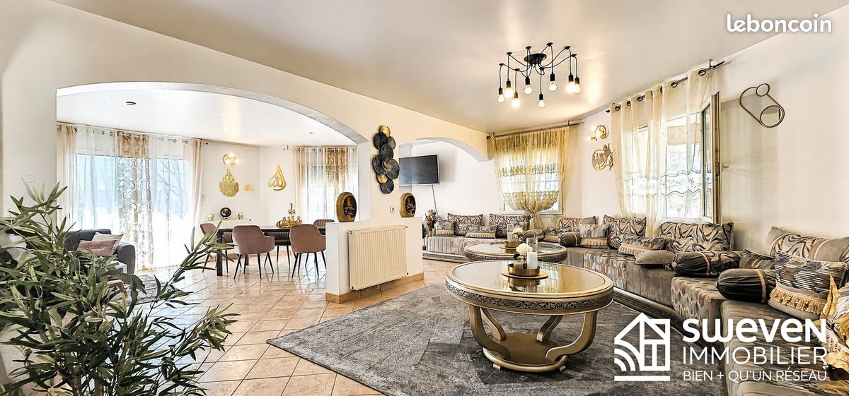 Maison 8 pièces 309 m² · à Montesquieu-Volvestre · 309 m² · 262 000 €