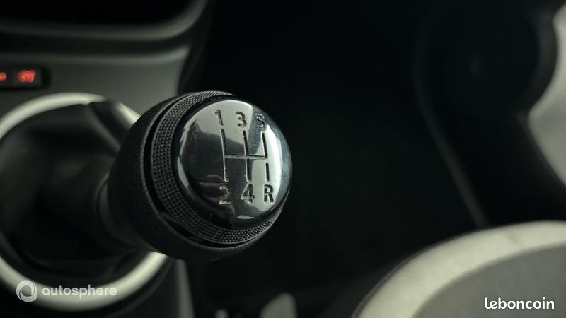 Renault Twingo 1.0 SCe 65ch Equilibre (image 29)