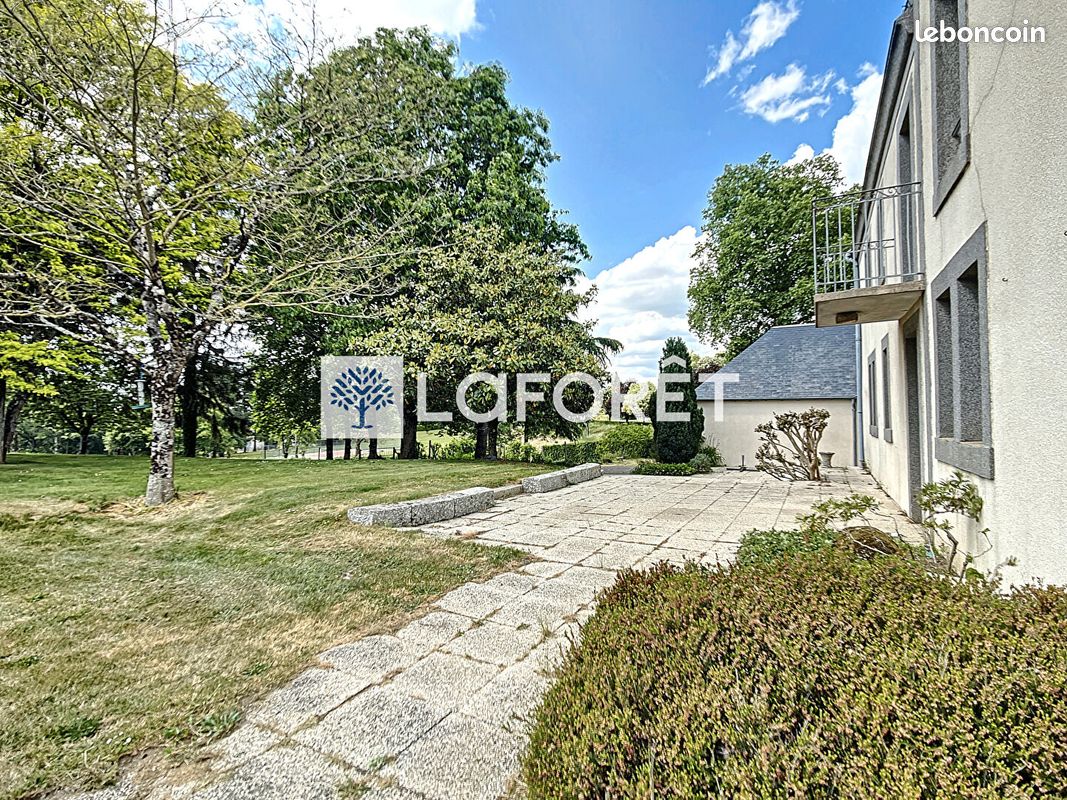 Maison 5 pièces 186 m² - Moncoutant-sur-Sèvre 79320 (image principale 1)