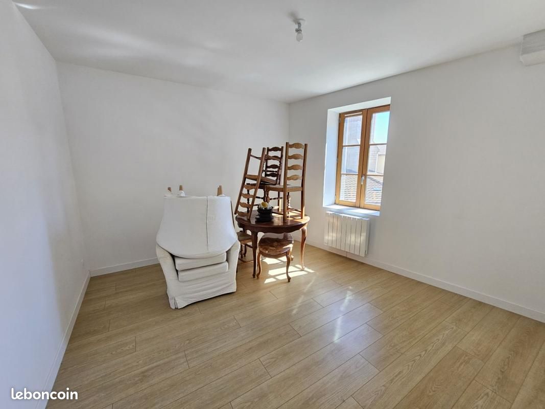 Appartement 2 pièces 47 m² · à Fleurie · 47 m² · 490 €/mois
