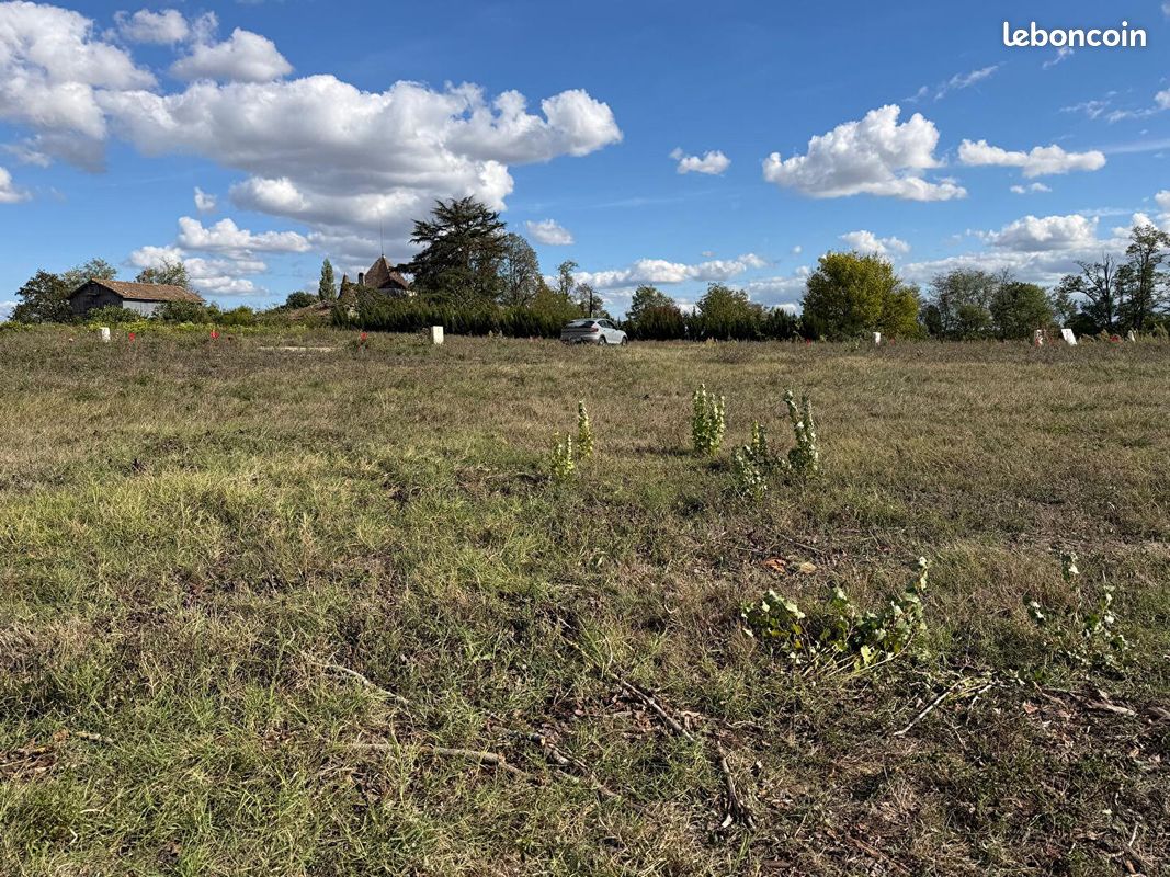 Terrain 662 m² · à Hautesvignes · 662 m² · 19 600 €