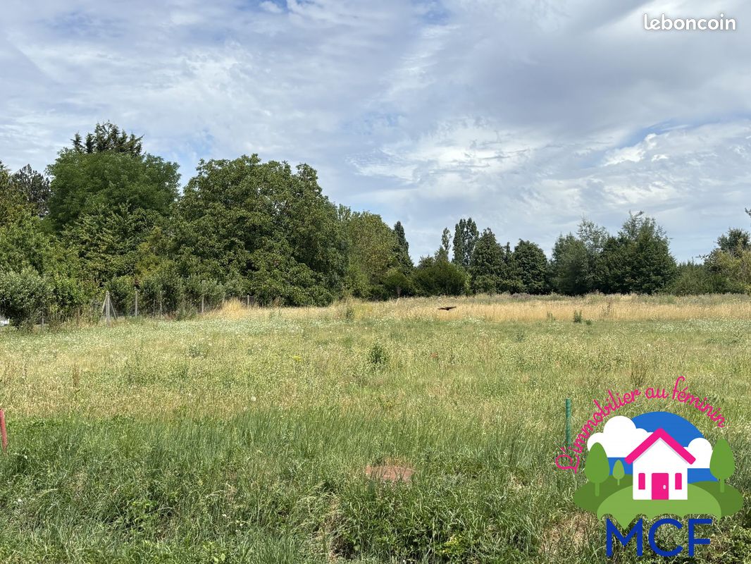 Terrain 750 m² · à Bréval · 750 m² · 89 500 €