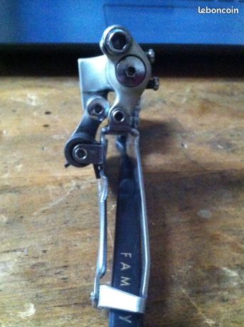 Shimano 105 Dérailleur avant triple 10 vitesses 28,6/31,8 mm (Argent