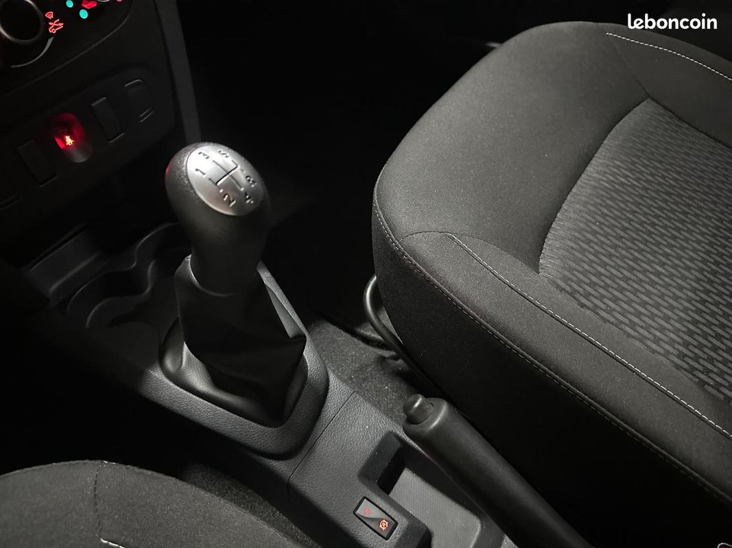 DACIA LOGAN MCV SCe 75 *PREMIÈRE MAIN *ENTRETIENS COMPLET (image 24)