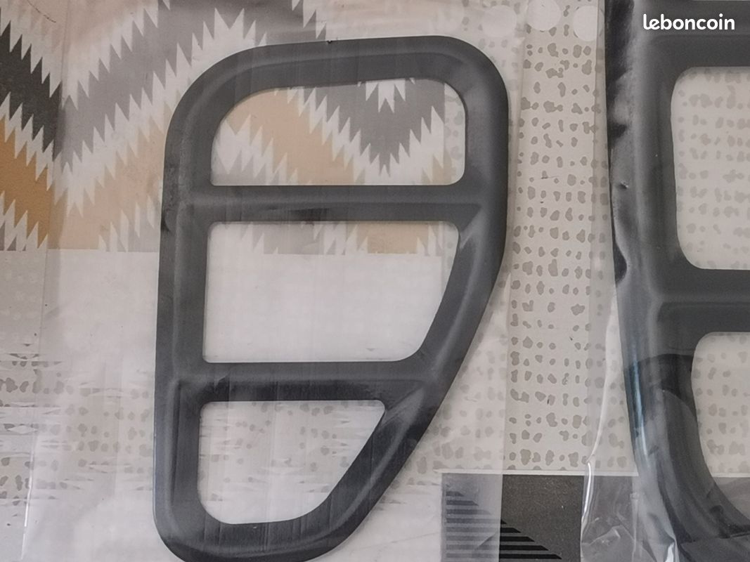 Grille de feux jeep renegade (image 2)