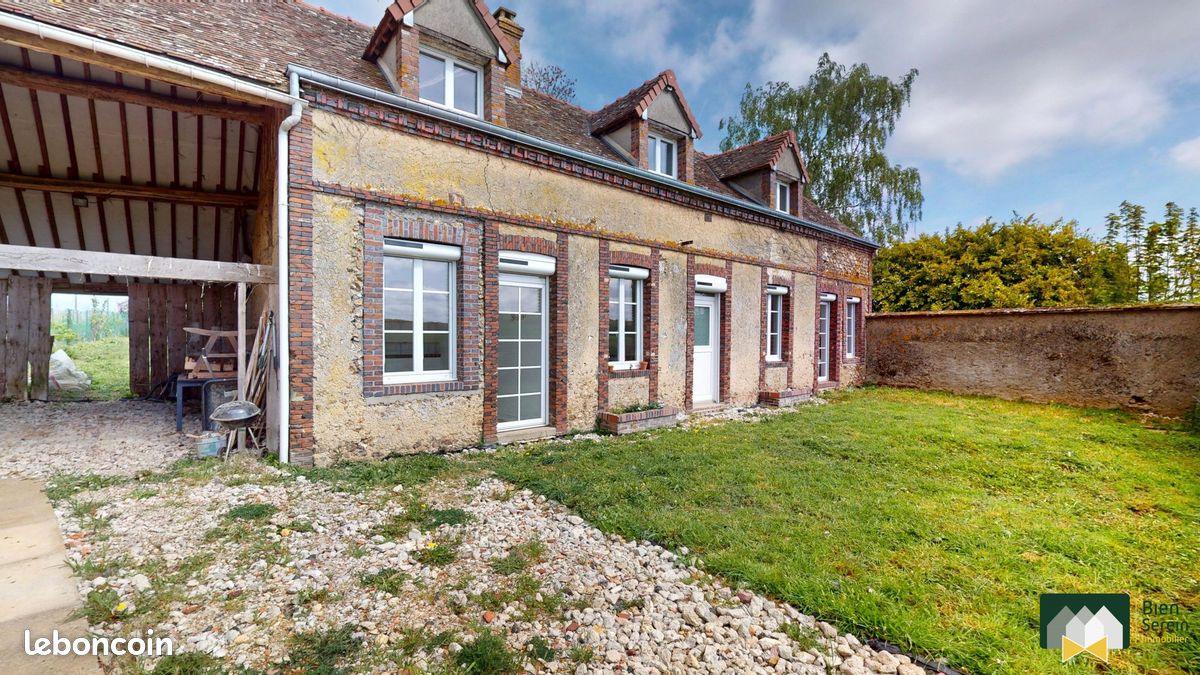 Maison 7 pièces 165 m² · à Courville-sur-Eure · 165 m² · 199 500 €