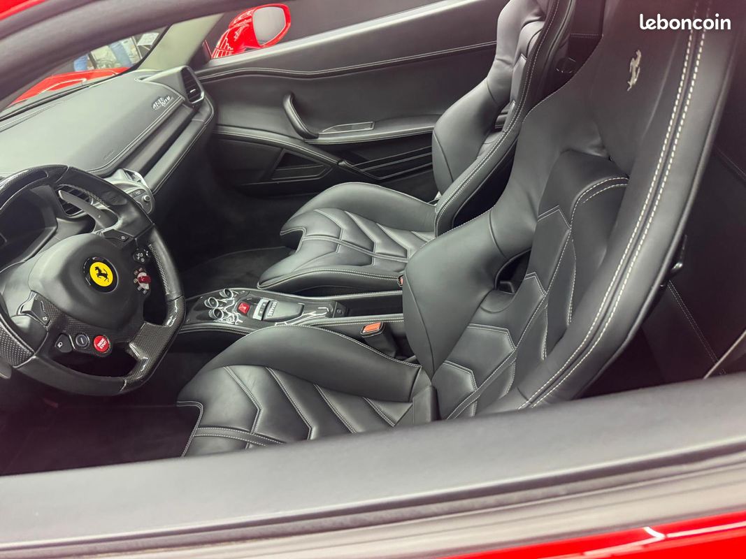 Ferrari 458 Italia • Rosso Scuderia (image 4)