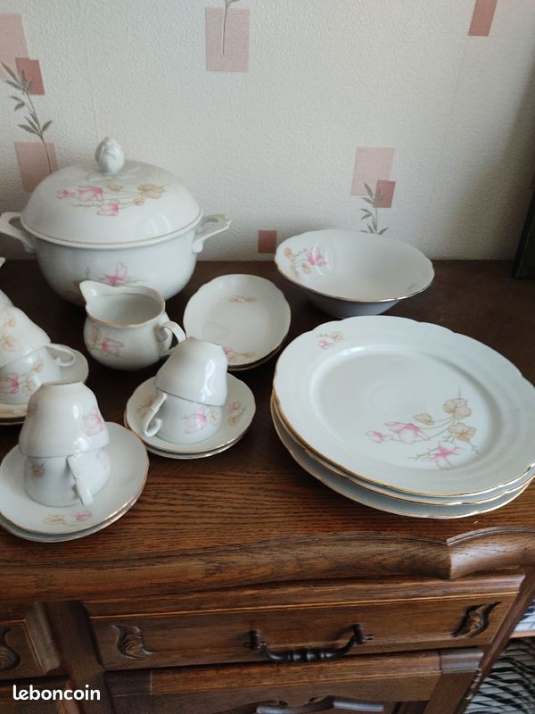 Service d'assiettes (image 3)