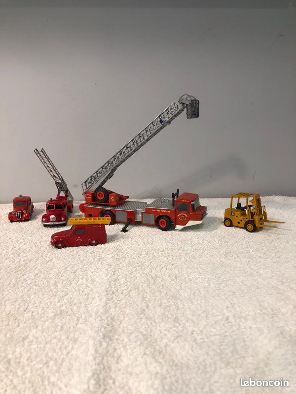 Voiture miniature (image 1)