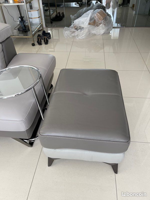 Pouf rectangulaire en cuir (image 1)