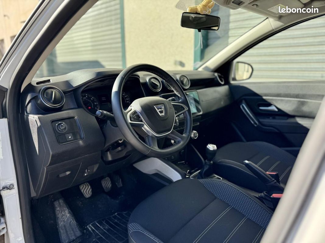 DACIA DUSTER 1.5 Blue dCi 115Ch Prestige (image 13)