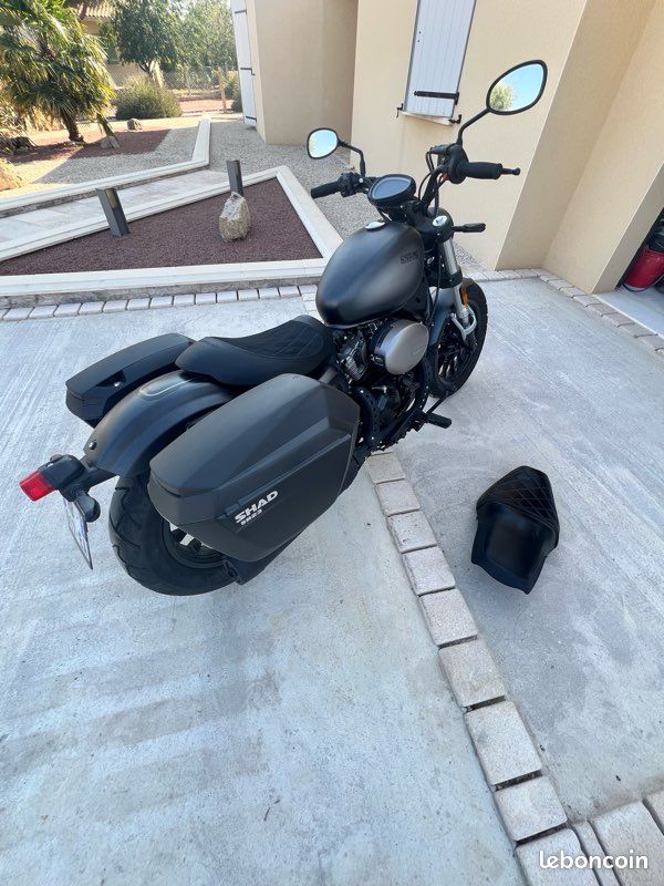 Vend Hyosung 125 GV EVO (image 2)