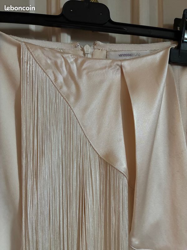 Jupe En Soie Vanessa Bruno Taille 40 - Modèle Asymétrique Blanc, Comme Neuve