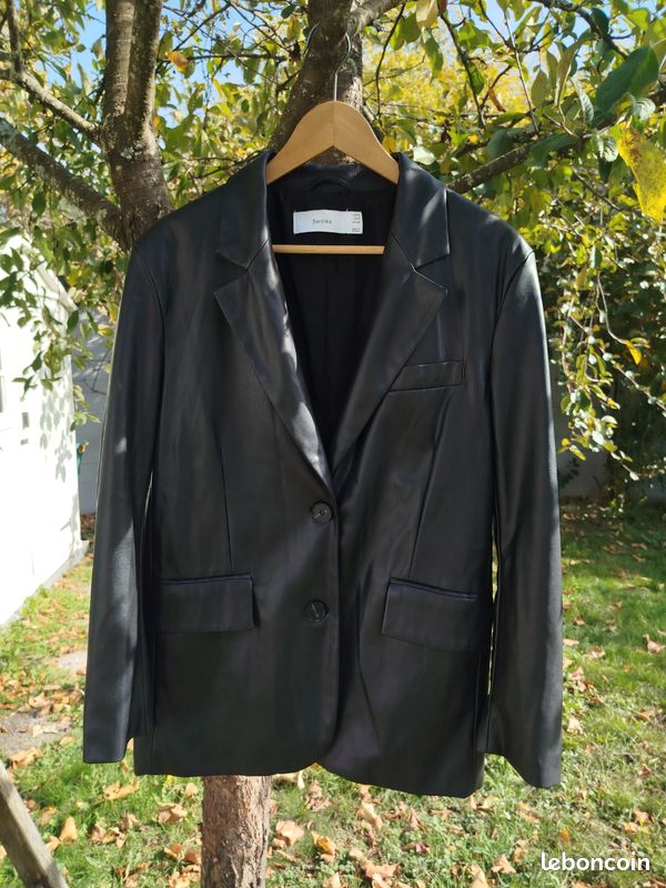 Blazer simili cuir Bershka Vêtements