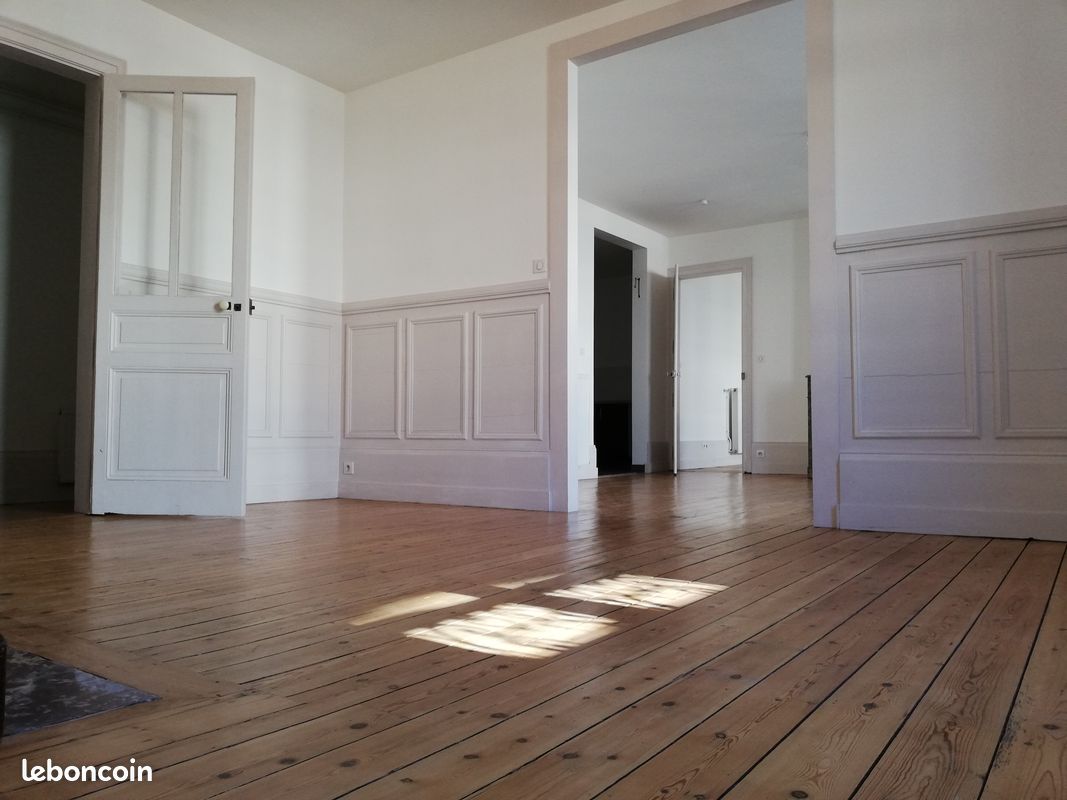 Appartement 4 pièces 104 m² · à Limoges · 104 m² · 925 €