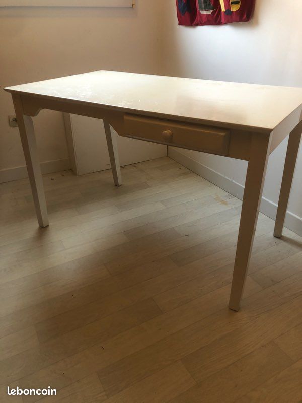 Table blanche bois (image 1)
