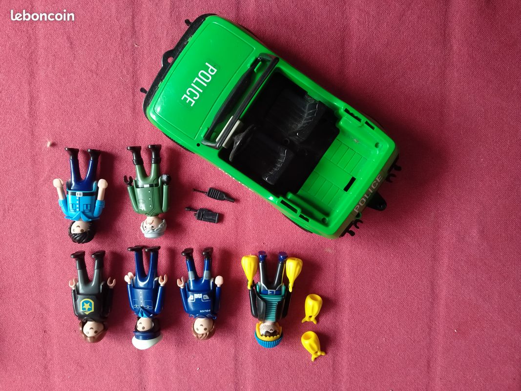 Playmobil policiers et voleur (image 1)
